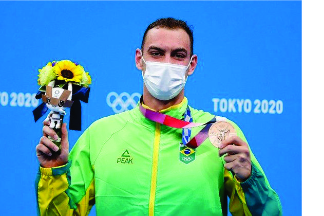 Fernando Scheffer, do Minas Tênis Clube, conquista bronze na Natação